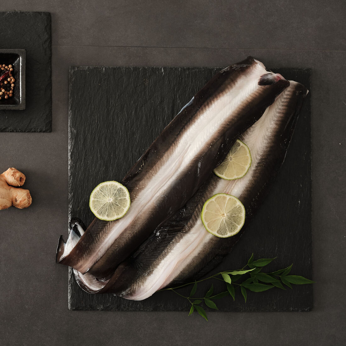 [청아씨푸드] 풍천 민물장어 손질 후 550g 2미