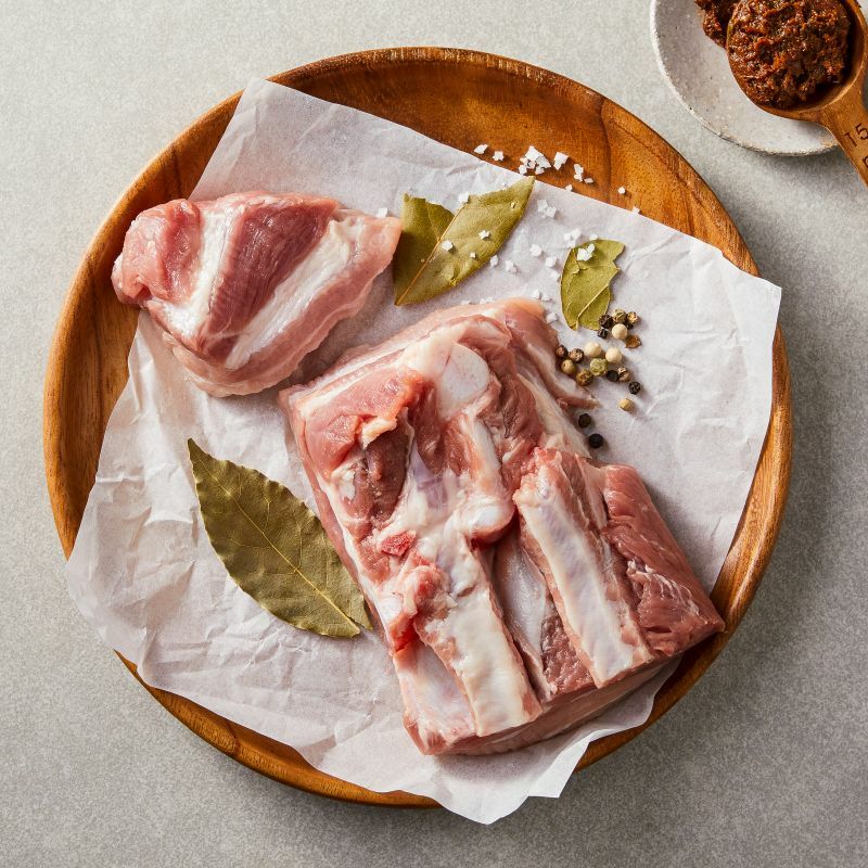 [사전예약] 아람농장 무항생제 삼겹 수육 (500g*2)