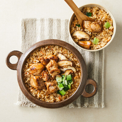 [모두의 맛집] 본가스시 소유닭고기솥밥 300g